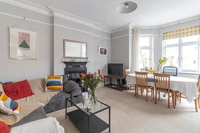 1 Bedroom Flat To Rent In Lauderdale Road, London, W9