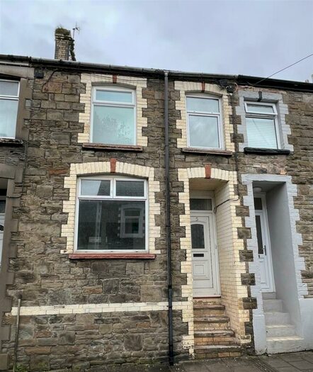 3 Bedroom House To Rent In Queen Street, Abertillery, NP13