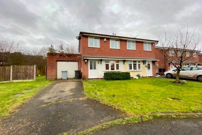 2 Bedroom Property To Rent In Bowland Croft, Crewe CW1