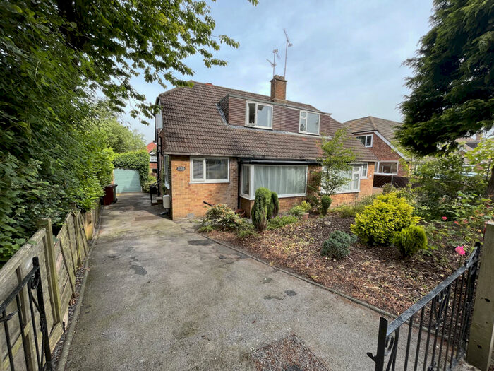 3 Bedroom Bungalow To Rent In Tinshill Road, Leeds, West Yorkshire, LS16