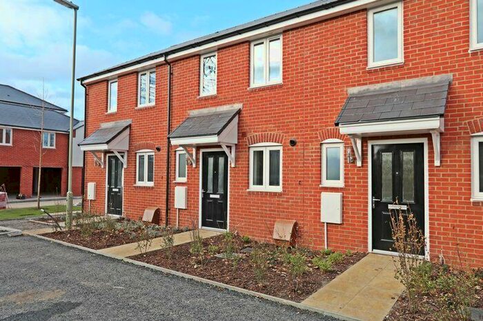 2 Bedroom Terraced House To Rent In Sapphire Close, Locks Heath, SO31