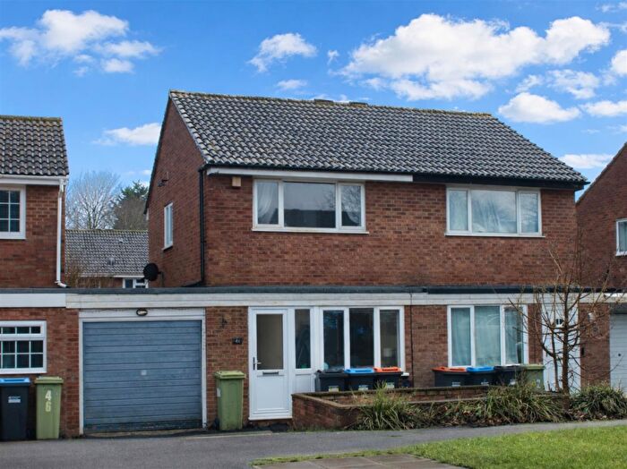 2 Bedroom Semi Detached House For Sale In Wallingford, Bradville, Milton Keynes, MK13