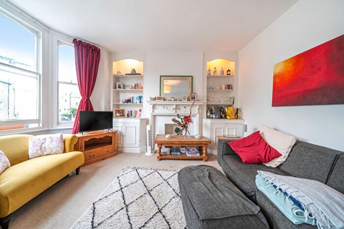 3 Bedroom Flat To Rent In Shelgate Road, Battersea, London, SW11