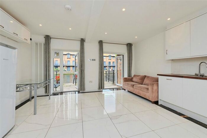 5 Bedroom Flat To Rent In Lancaster Drive, London, E14