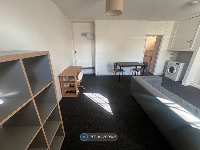 1 Bedroom Flat To Rent In Lodge Place, Bristol, BS1