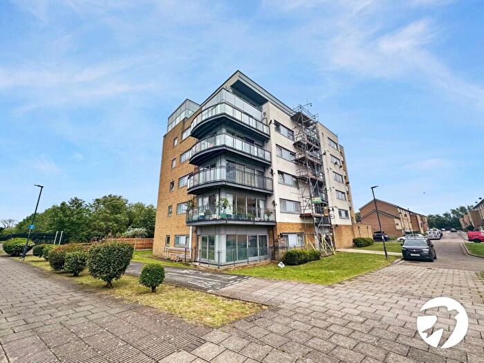 2 Bedroom Flat To Rent In Defence Close, London, SE28