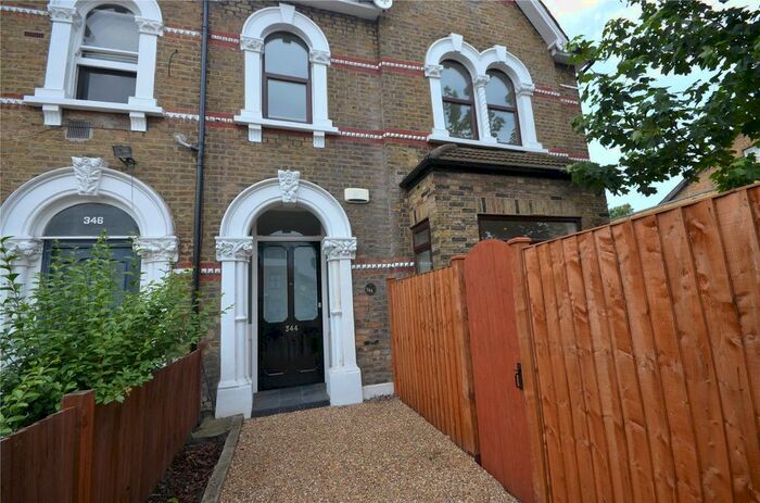 2 Bedroom Flat To Rent In Stanstead Road, Catford, London, SE6