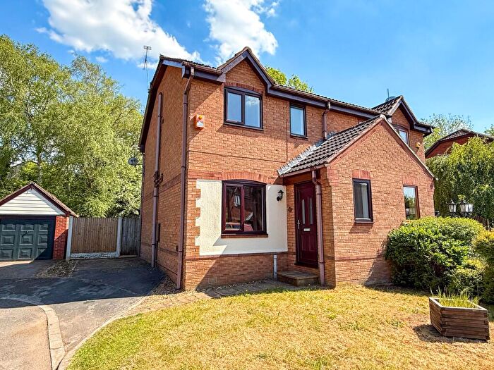 3 Bedroom Semi-Detached House To Rent In Clearwell Croft, Cusworth, Doncaster, DN5