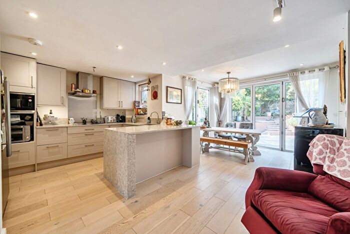 4 Bedroom Terraced House To Rent In Step Terrace, Winchester, SO22
