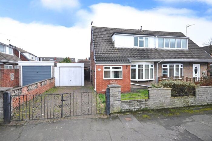 2 Bedroom Semi-Detached House For Sale In Eastgate, Moorends, Doncaster, DN8