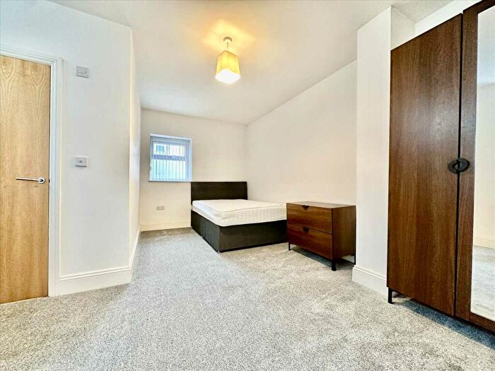 1 Bedroom Apartment To Rent In Queen Anne Terrace, Plymouth, Plymouth, PL4