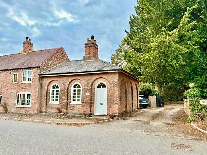 2 Bedroom Cottage To Rent In South Street, Normanton-on-trent, Newark, NG23