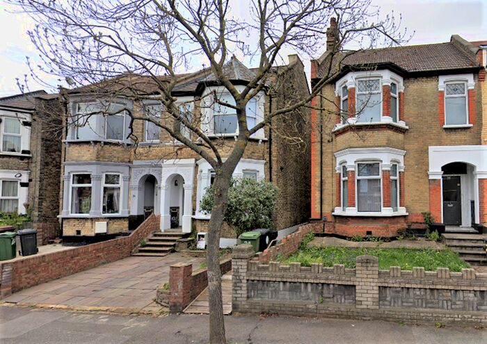 4 Bedroom End Of Terrace House To Rent In Poppleton Road, Leytonstone, E11
