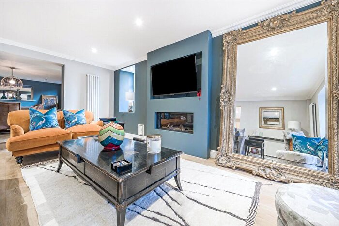 3 Bedroom Apartment For Sale In Kent Road, Harrogate, North Yorkshire, HG1