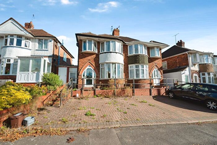 3 Bedroom Semi-Detached House For Sale In Rocky Lane, Perry Barr, Birmingham, B42