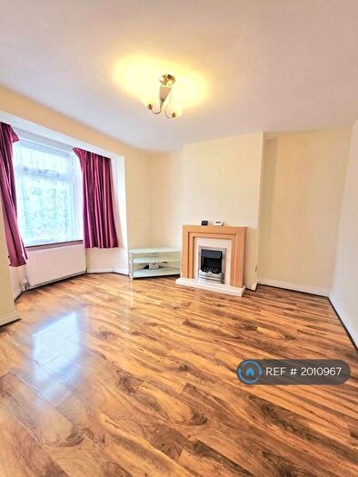 2 Bedroom Terraced House To Rent In Beulah Road, Sutton, SM1