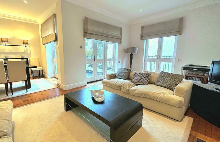 2 Bedroom Apartment To Rent In Fawcett Street, Chelsea, SW10