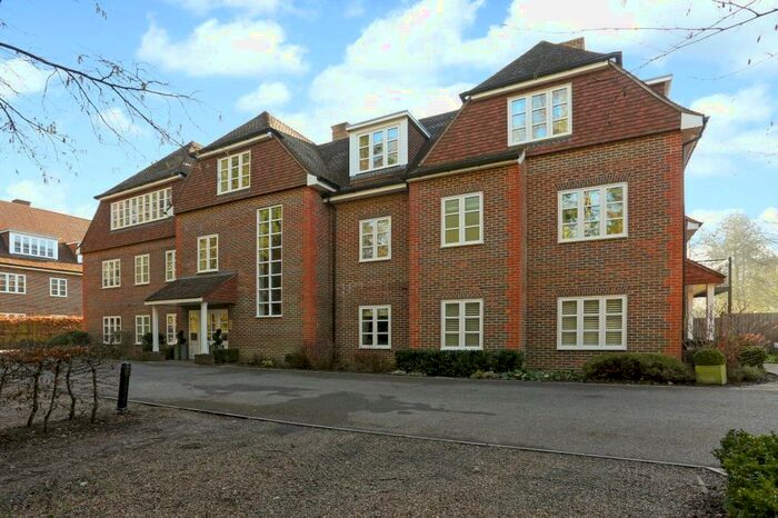 3 Bedroom Flat To Rent In Evergreen, London Road, Ascot, Berkshire, SL5