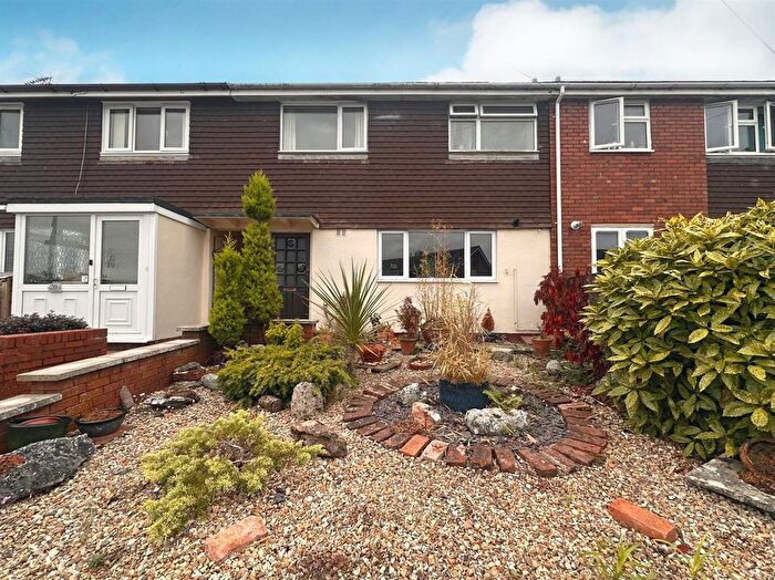 3 Bedroom Terraced House For Sale In Lime Kiln Road, Tiverton, EX16