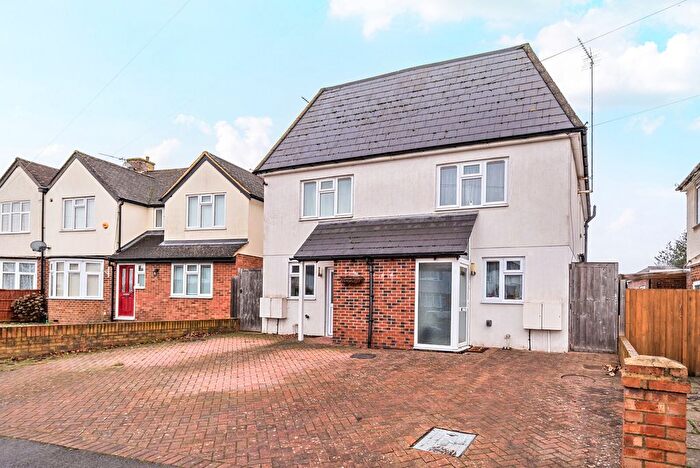 3 Bedroom Semi Detached House For Sale In Scotland Bridge Road, New Haw, KT15