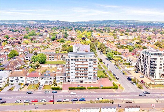 1 Bedroom Flat For Sale In West Parade, Worthing, West Sussex, BN11