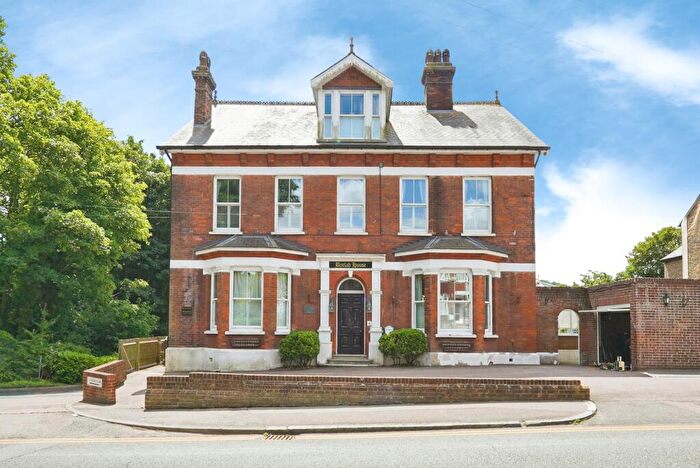 3 Bedroom Property For Sale In Crabble Hill, Dover, Kent, CT17
