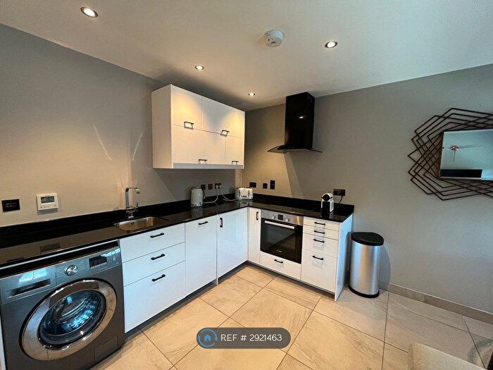 1 Bedroom Flat To Rent In Park Square East, Leeds, LS1