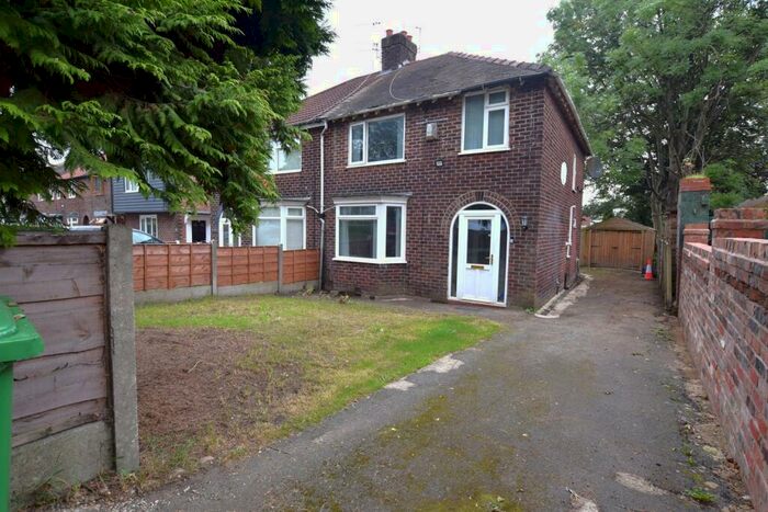 3 Bedroom Semi-Detached House To Rent In Kenworthy Lane, Manchester, M22