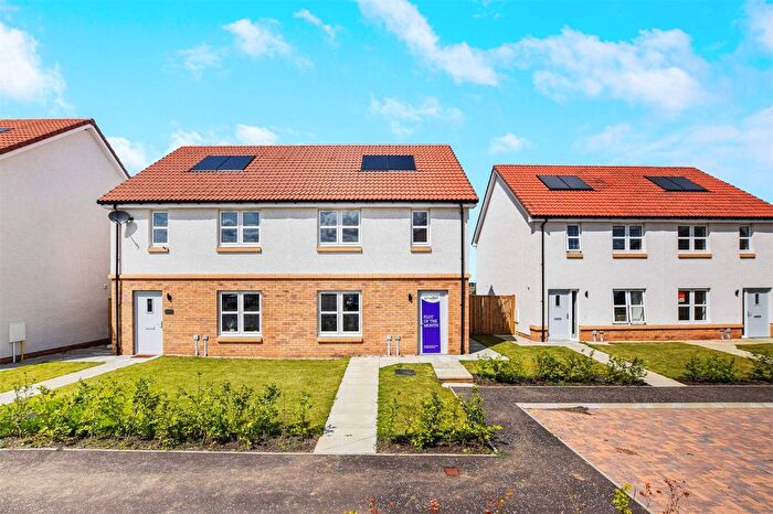 3 Bedroom Semi-Detached House For Sale In Raw Holdingseast Calder, East Calder, Livingston, West Lothian, EH53