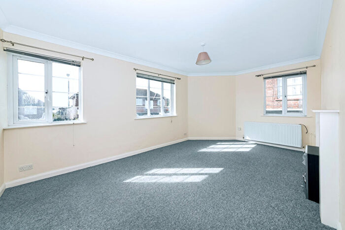 2 Bedroom Flat To Rent In Avenue Road, Bexleyheath, DA7