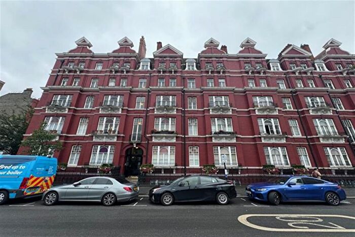 4 Bedroom Property To Rent In Hyde Park Mansions, Chapel Street, NW1