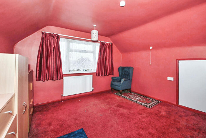 3 Bedroom Bungalow For Sale In Ellwood Avenue, Peterborough, PE2