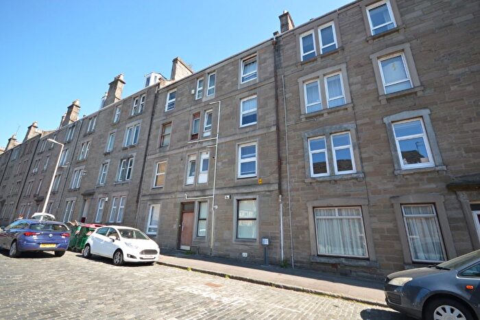 1 Bedroom Flat To Rent In Morgan Street, Stobswell, Dundee, DD4