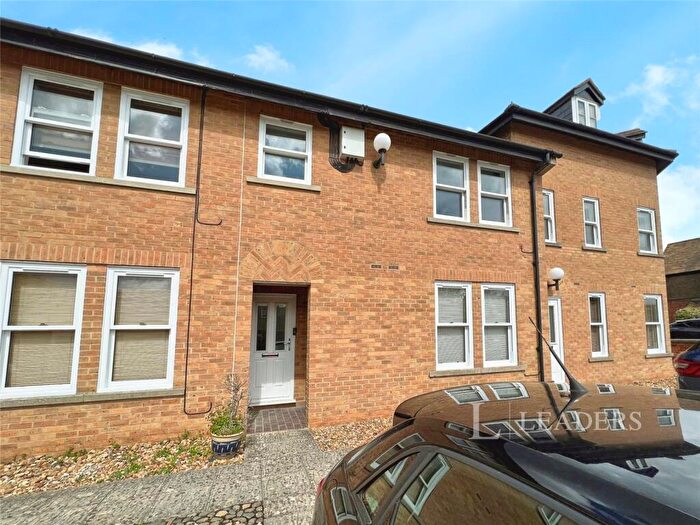 2 Bedroom Flat To Rent In The Croft, PE9