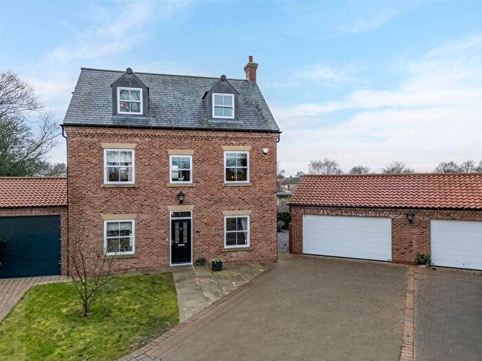 5 Bedroom Detached House For Sale In Foresters Court, Snaith, DN14