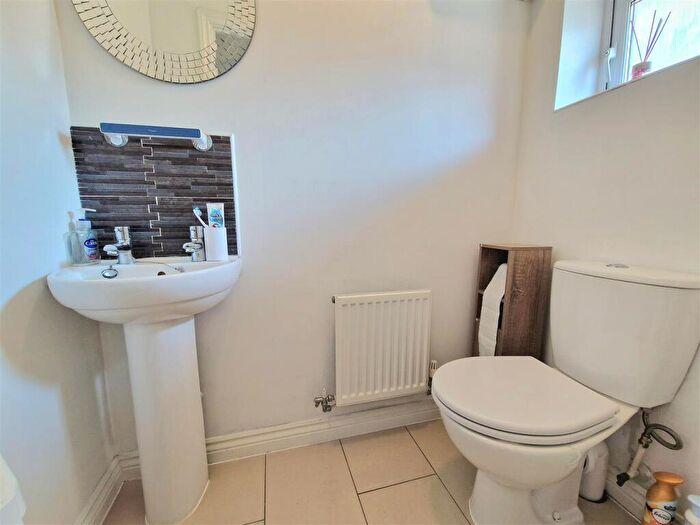 2 Bedroom Terraced House For Sale In Brooklands Avenue, Wixams, Bedford, MK42