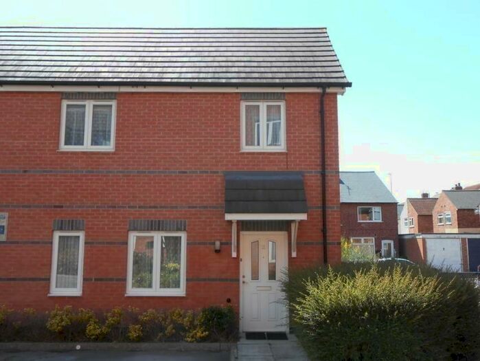 2 Bedroom Semi-Detached House To Rent In Thornfield Square, NG10
