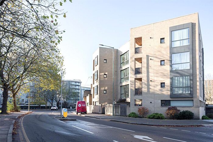1 Bedroom Apartment For Sale In Heath Parade, Grahame Park Way, Colindale, NW9