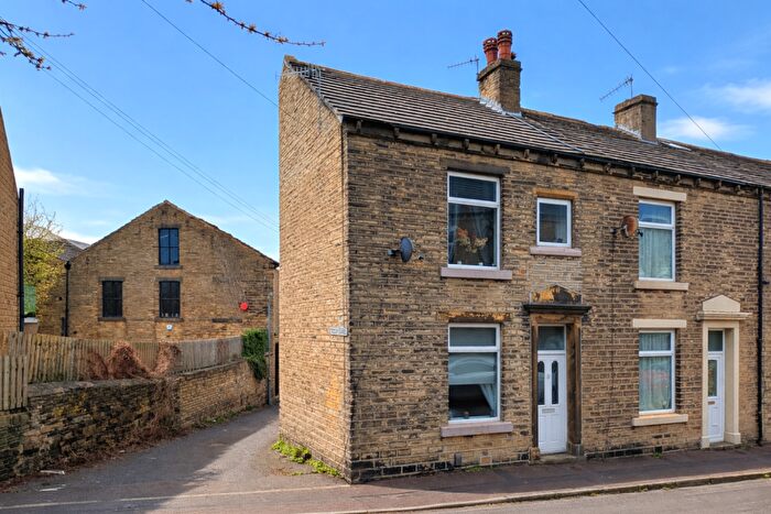 2 Bedroom End Of Terrace House For Sale In Rosebery Street, Elland, West Yorkshire, HX5