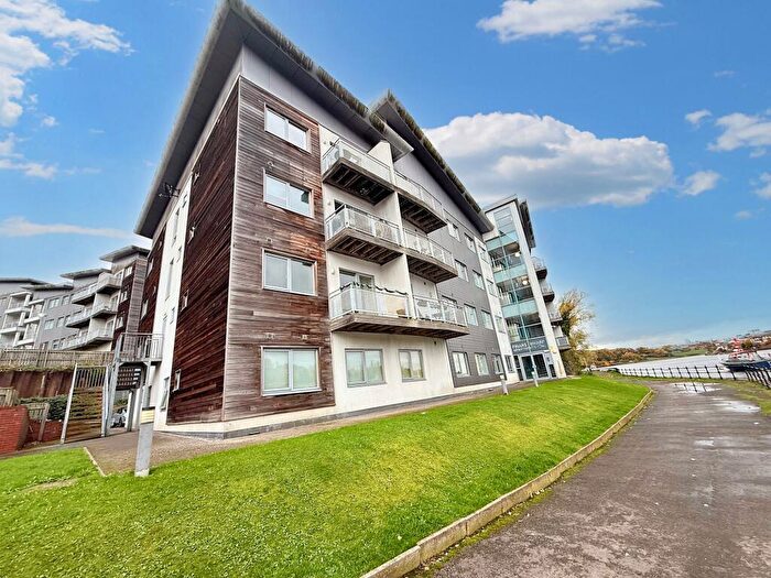 2 Bedroom Apartment For Sale In Green Lane, Gateshead, Tyne And Wear, NE10
