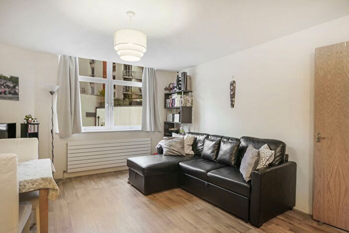 1 Bedroom Flat To Rent In Uxbridge Road, Ealing, W5
