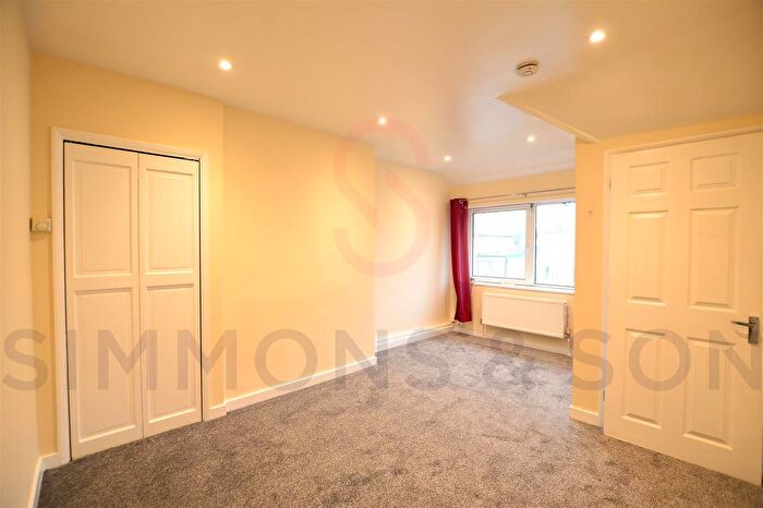 1 Bedroom Maisonette To Rent In Lancaster Avenue, Slough, Slough, SL2