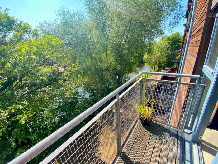 2 Bedroom Apartment To Rent In Adelaide Lane, Sheffield, South Yorkshire, S3