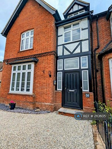 2 Bedroom Flat To Rent In Bonehurst Road, Horley, RH6