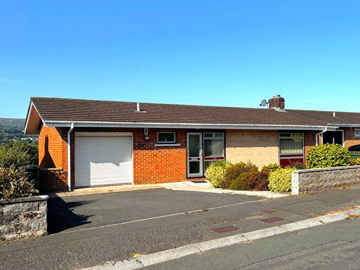 4 Bedroom Detached House For Sale In Dingle Road, Abergavenny, NP7