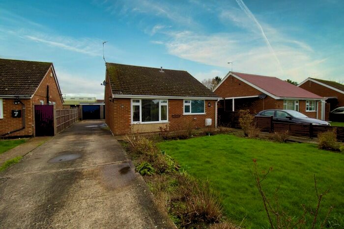 3 Bedroom Chalet For Sale In St. Davids Close, Cherry Willingham, LN3