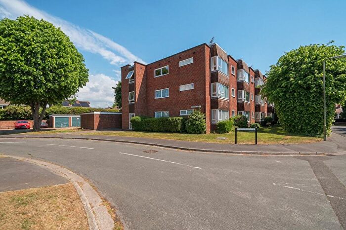 Flat To Rent In Swallow Close, Havant, PO9