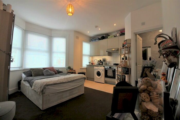 Studio To Rent In Kitchener Road, Tottenham, N17