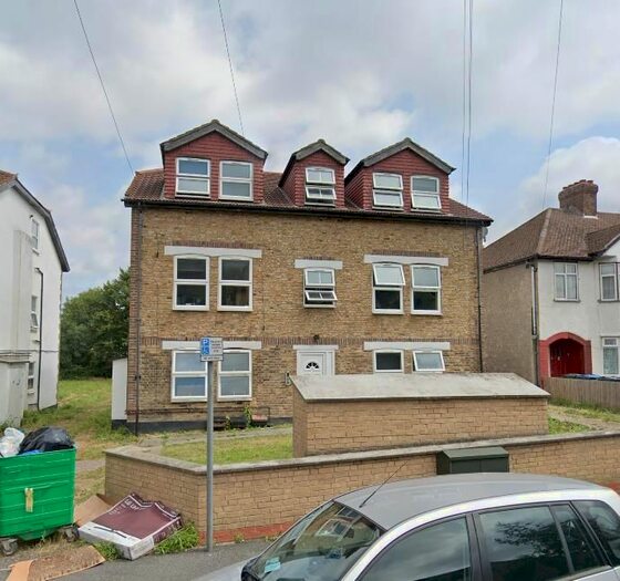 2 Bedroom Flat To Rent In Howard Road, London, SE25