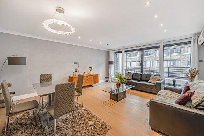 2 Bedroom Flat To Rent In Pembroke Road, London, W8